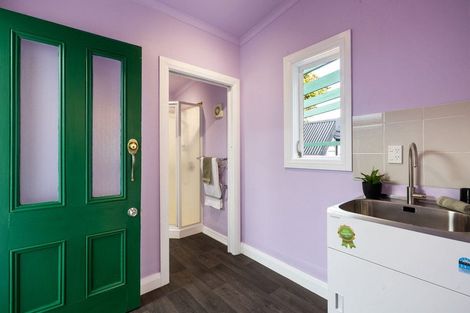 Photo of property in 128 Victoria Street, Cambridge, 3434