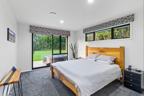 Photo of property in 111 Muhunoa Road East, Ohau, Levin, 5570