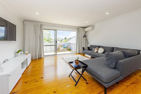 Photo of property in 3 Salas Place, Howick, Auckland, 2010