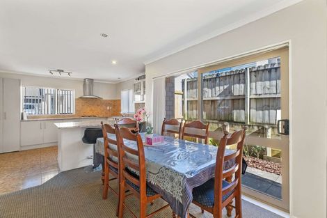 Photo of property in 3 Tavua Lane, Ranui, Auckland, 0612