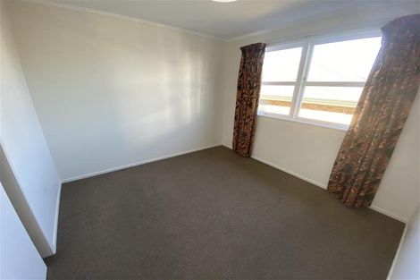 Photo of property in 2/411 Mount Albert Road, Mount Roskill, Auckland, 1041