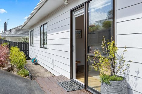Photo of property in 1/13 Matipo Road, Te Atatu Peninsula, Auckland, 0610