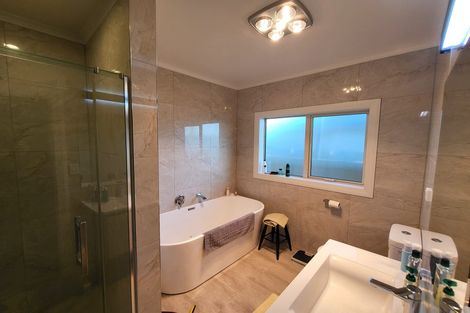 Photo of property in 12 Loftus Place, Flagstaff, Hamilton, 3210