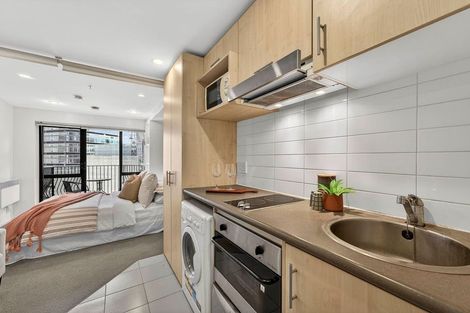 Photo of property in 23 Emily Place, Bellevue, Tauranga, 3110