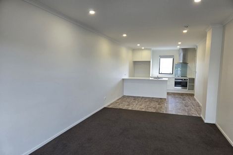 Photo of property in 2/16 Russell Road, Manurewa, Auckland, 2102