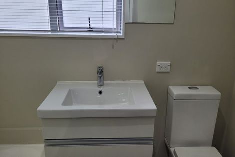 Photo of property in 45 Sylvan Crescent, Te Atatu South, Auckland, 0610