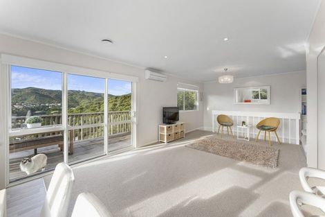 Photo of property in 2/107 Allington Road, Karori, Wellington, 6012