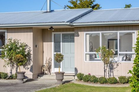 Photo of property in 32a Broadway Street, Martinborough, 5711
