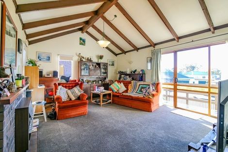 Photo of property in 8 Banks Place, Tawhero, Whanganui, 4501