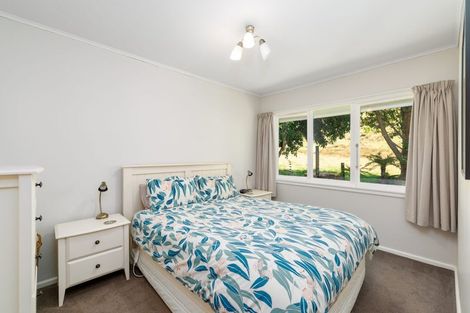 Photo of property in 15 Factory Road, Little Akaloa, 7583