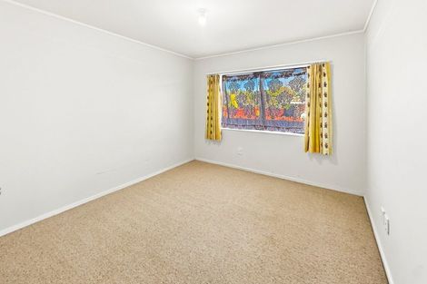 Photo of property in 1/81 Aviemore Drive, Highland Park, Auckland, 2010