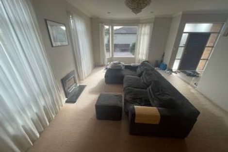 Photo of property in 27d Lyford Crescent, Sunnynook, Auckland, 0620