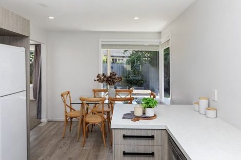 Photo of property in 2/111 Paparoa Street, Papanui, Christchurch, 8053