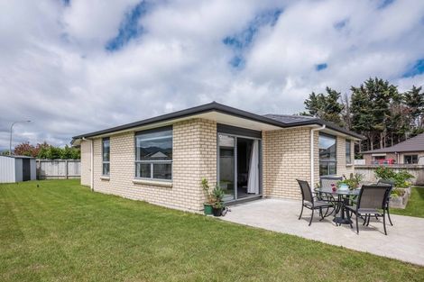 Photo of property in 94 Mazengarb Road, Paraparaumu Beach, Paraparaumu, 5032