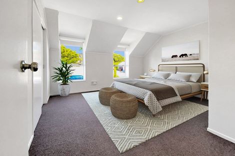 Photo of property in 7 Hollydale Grove, Churton Park, Wellington, 6037