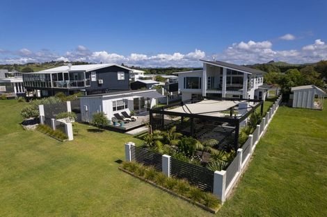 Photo of property in 21 Adamson Road, Taipa, 0420