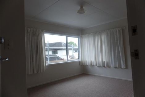 Photo of property in 19a Wheturangi Road, Greenlane, Auckland, 1051