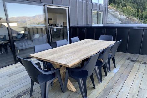 Photo of property in 11b Saint Peters Place, Queenstown, 9300