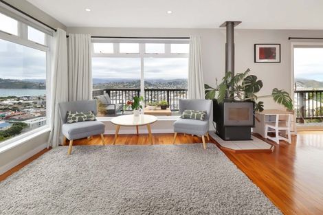 Photo of property in 93 Duncan Terrace, Kilbirnie, Wellington, 6022