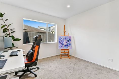 Photo of property in 17 Resolution Drive, Gulf Harbour, Whangaparaoa, 0930