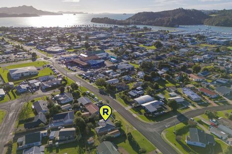 Photo of property in 28 Cook Drive, Whitianga, 3510