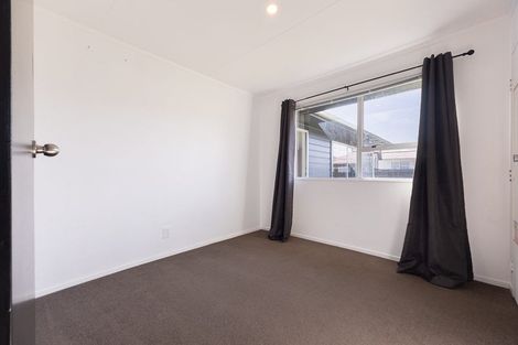 Photo of property in 22 Cypress Grove, Paraparaumu, 5032