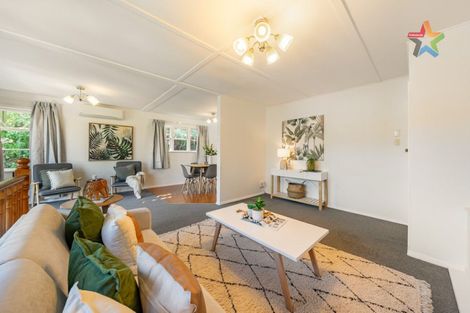 Photo of property in 3 Montgomery Avenue, Karori, Wellington, 6012