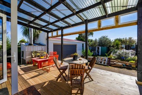 Photo of property in 330 South Road, Hawera, 4610