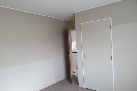 Photo of property in 40h Leighton Avenue, Waiwhetu, Lower Hutt, 5010