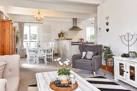 Photo of property in 84 Wattle Farm Road, Wattle Downs, Auckland, 2103