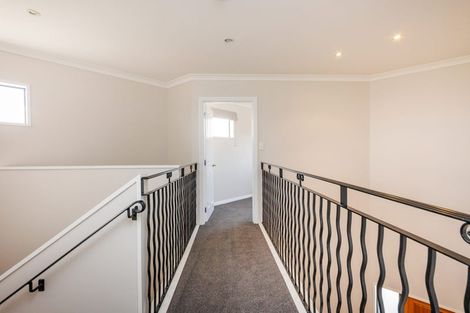 Photo of property in 15 Silkwood Place, Fitzherbert, Palmerston North, 4410