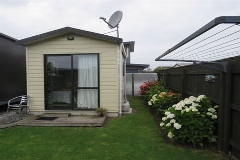 Photo of property in 27a Seabury Avenue, Foxton Beach, Foxton, 4815