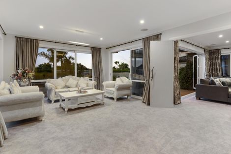 Photo of property in 13 Milano Boulevard, Karaka, Papakura, 2113