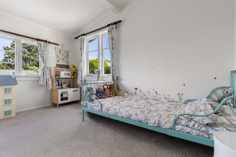 Photo of property in 13 Aramoana Avenue, Devonport, Auckland, 0624