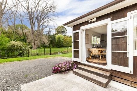 Photo of property in 15 Keirunga Road, Havelock North, 4130