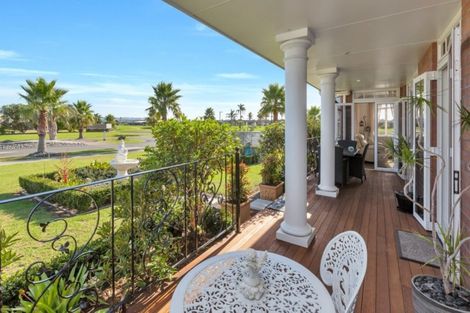 Photo of property in 2 O'farrell Drive, One Tree Point, 0118