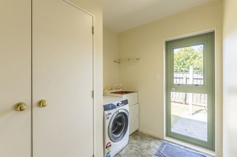 Photo of property in 33 Rosewood Place, Paraparaumu, 5032