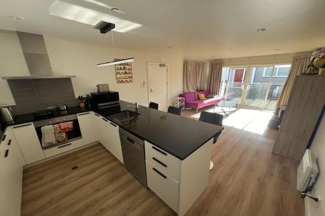 Photo of property in 6/239 Adelaide Road, Newtown, Wellington, 6021