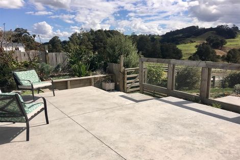 Photo of property in 25 Calla Street, Maungaturoto, 0520