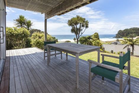Photo of property in 135 Bambury Place, Onemana, Whangamata, 3691