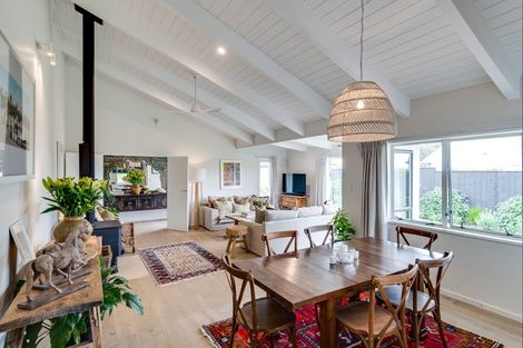 Photo of property in 15 Kopanga Road, Havelock North, 4130