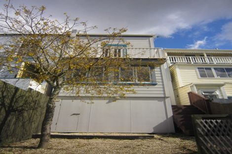 Photo of property in 145 Tasman Street, Mount Cook, Wellington, 6021
