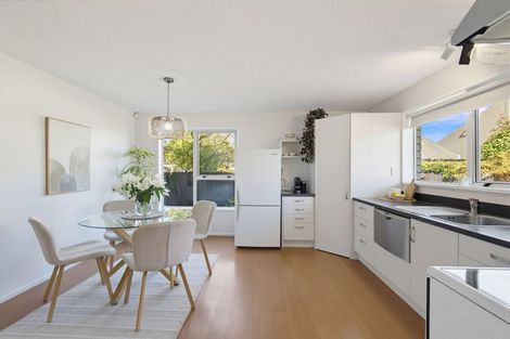 Photo of property in 2/204 Riverlaw Terrace, Saint Martins, Christchurch, 8022