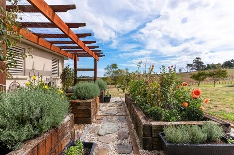 Photo of property in 61c Whatapaka Road, Karaka, Papakura, 2580