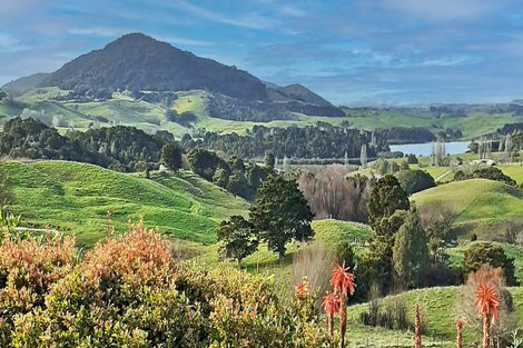 Photo of property in 91 Whaka Street, Maungaturoto, 0520