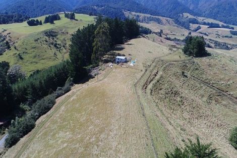 Photo of property in 842 Table Flat Road, Apiti, 4774