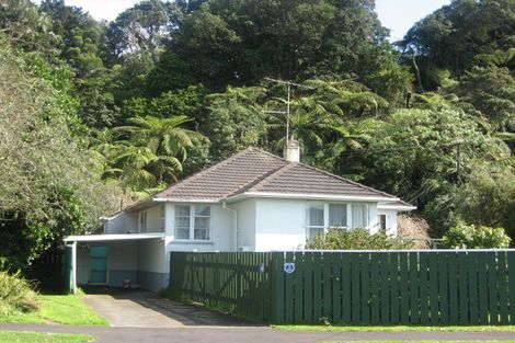 Photo of property in 44 Glenpark Avenue, Frankleigh Park, New Plymouth, 4310