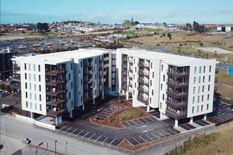 Photo of property in 304/3 Kaipiho Lane, Albany, Auckland, 0632