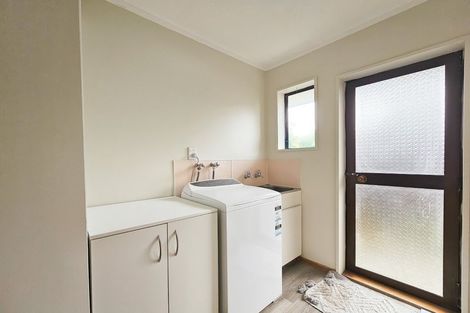 Photo of property in 18 Regency Crescent, Redwood, Christchurch, 8051