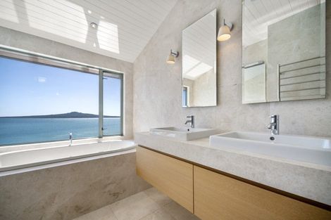 Photo of property in 32 Selwyn Avenue, Mission Bay, Auckland, 1071